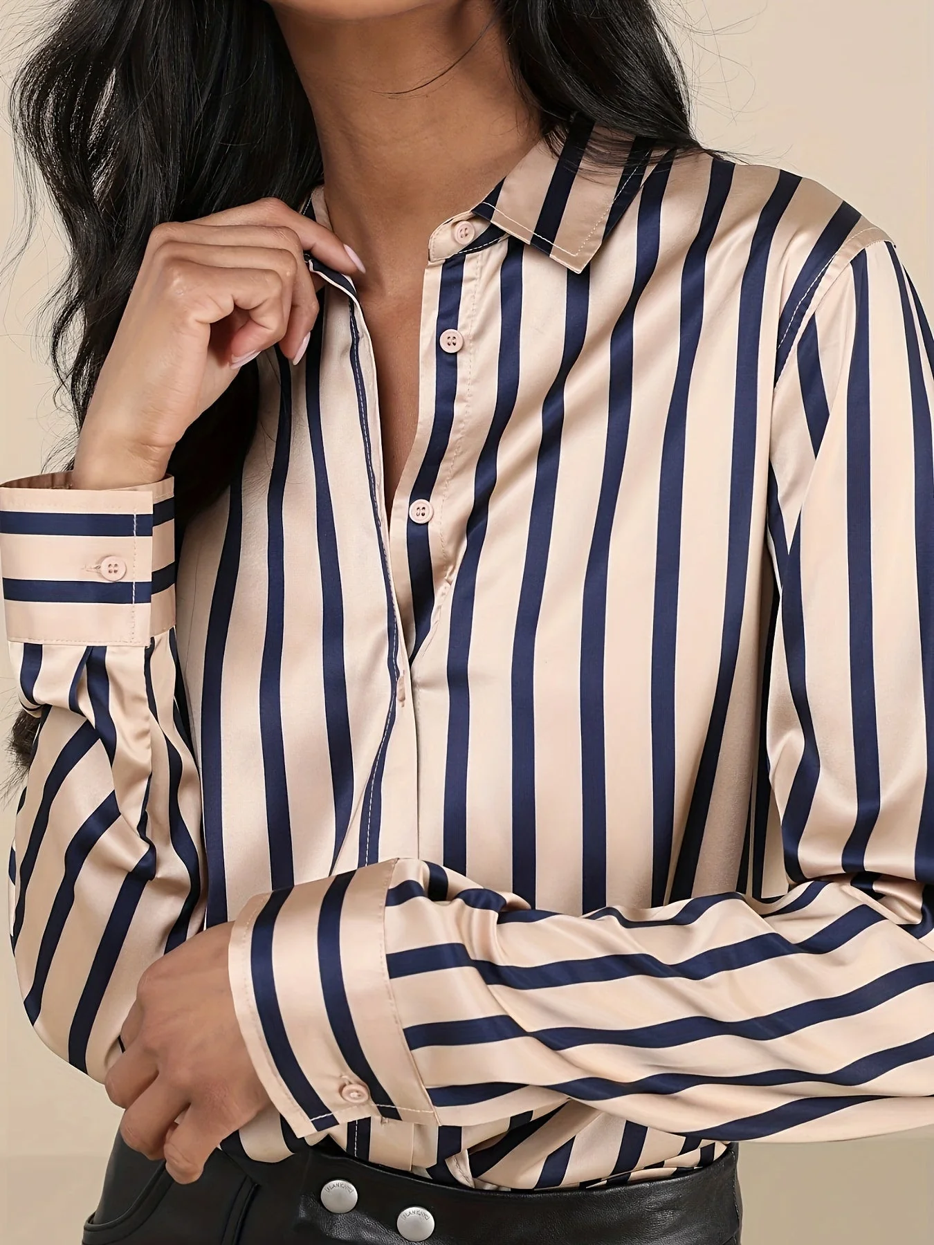 Carlie | Bluzka damska w paski z lekkiej tkaniny elegancka casualowa - Image 2