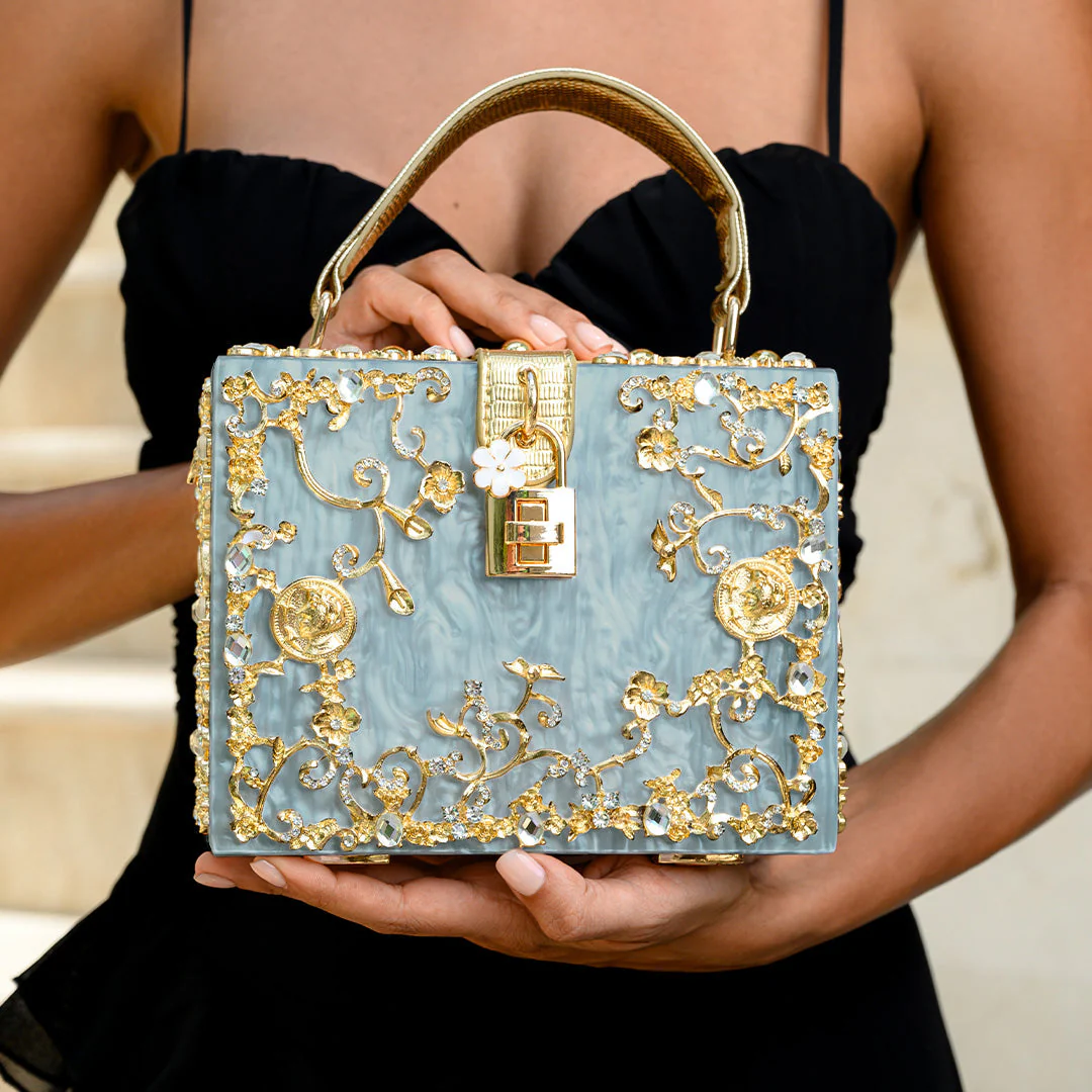 Cathy | Ekskluzywna torebka box bag, luksusowy design, złote detale kwiatowe, eleganczne metalowe zapięcie - Image 10