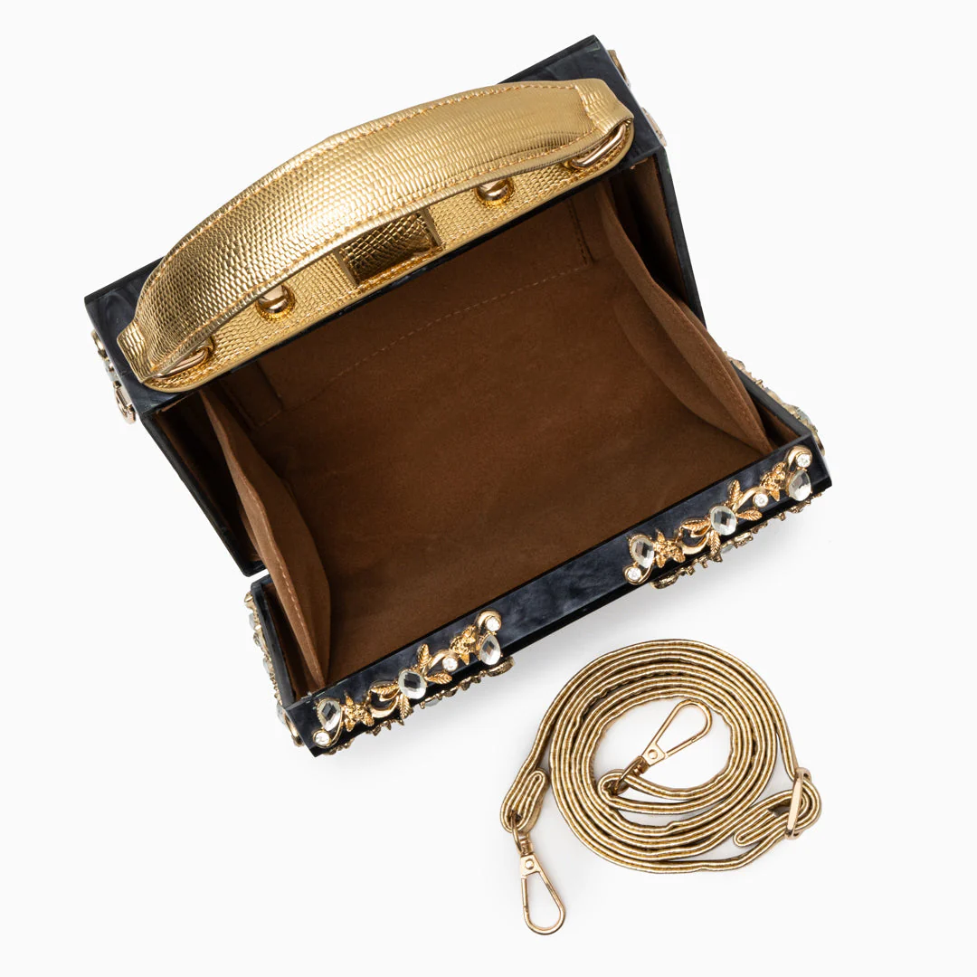 Cathy | Ekskluzywna torebka box bag, luksusowy design, złote detale kwiatowe, eleganczne metalowe zapięcie - Image 27