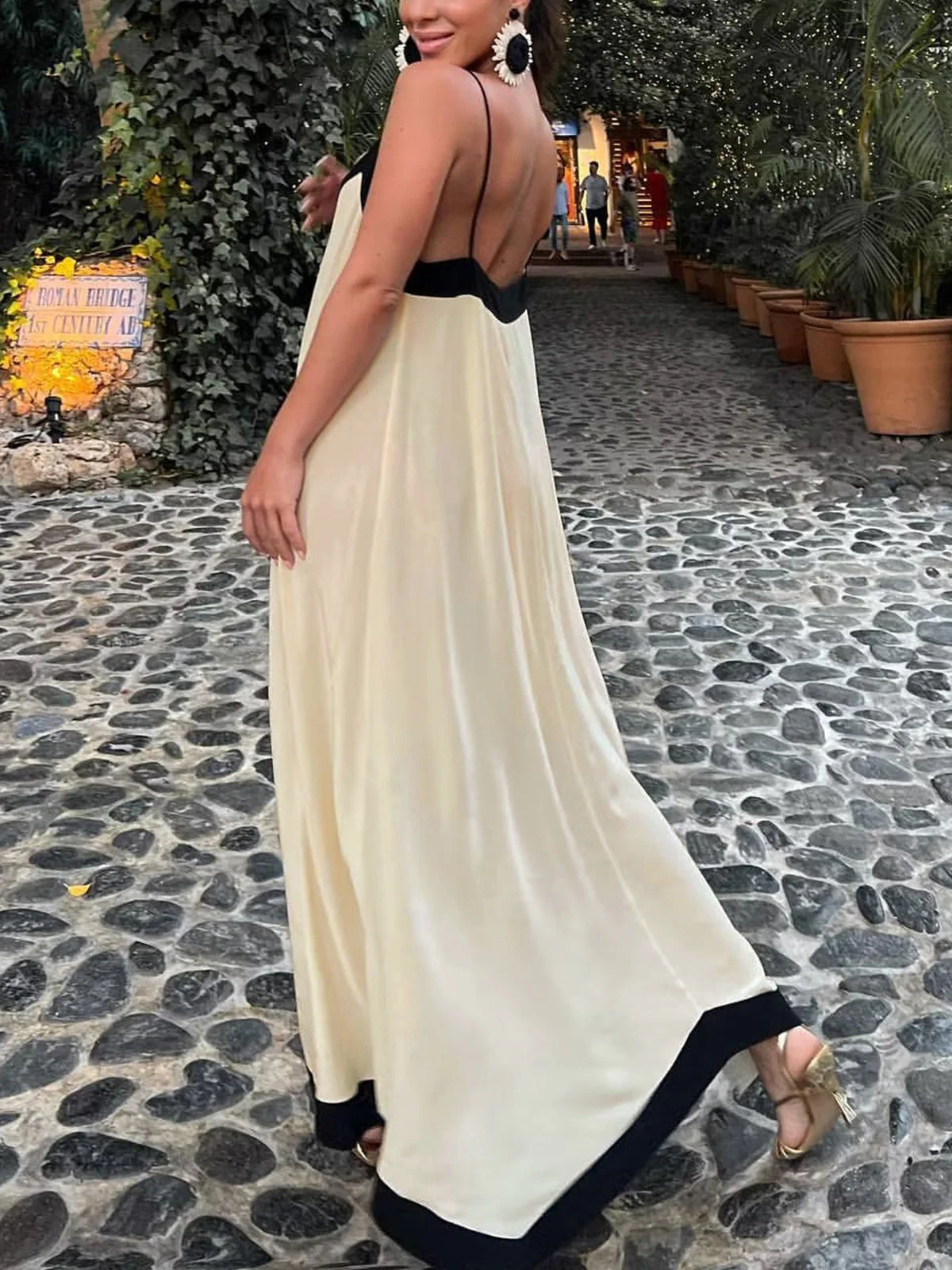 Celestia | Sukienka damska maxi typu slip w stylu old money - Image 2