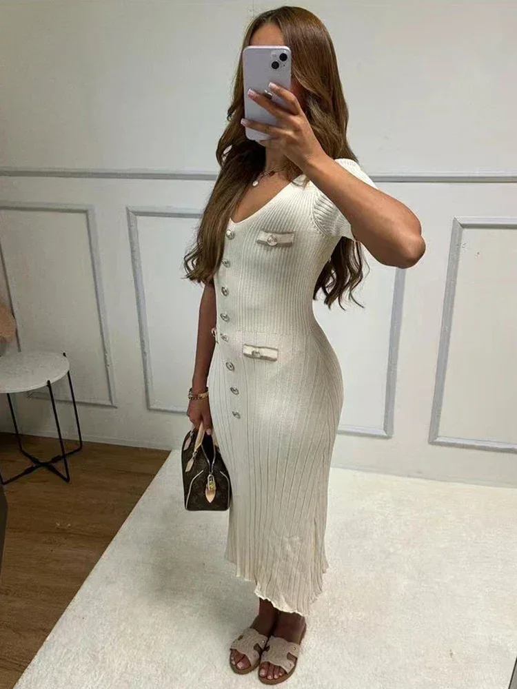 Christine | Sukienka damska długa z guzikami i dekoltem w serek, elegancka i stylowa - Image 8