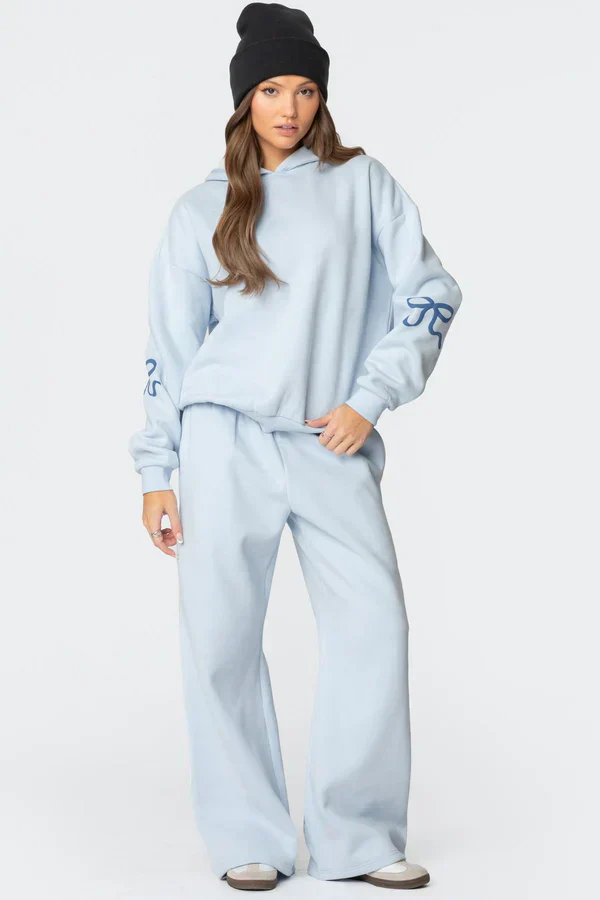 Delilah I Loungewear Niezbędny zestaw oversize'owej bluzy z kapturem i spodni - Image 13