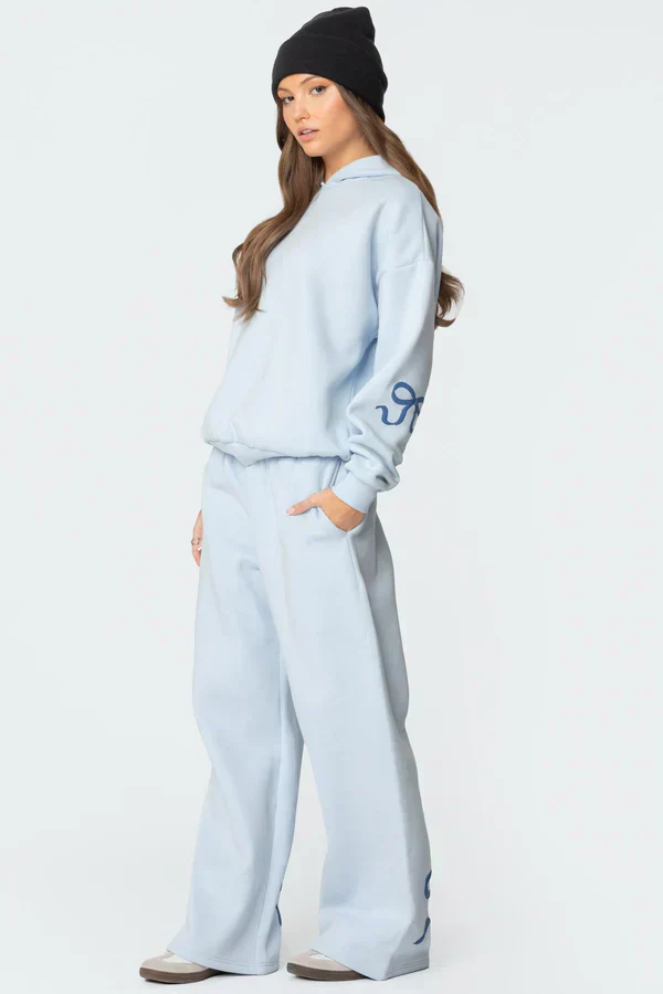 Delilah I Loungewear Niezbędny zestaw oversize'owej bluzy z kapturem i spodni - Image 17