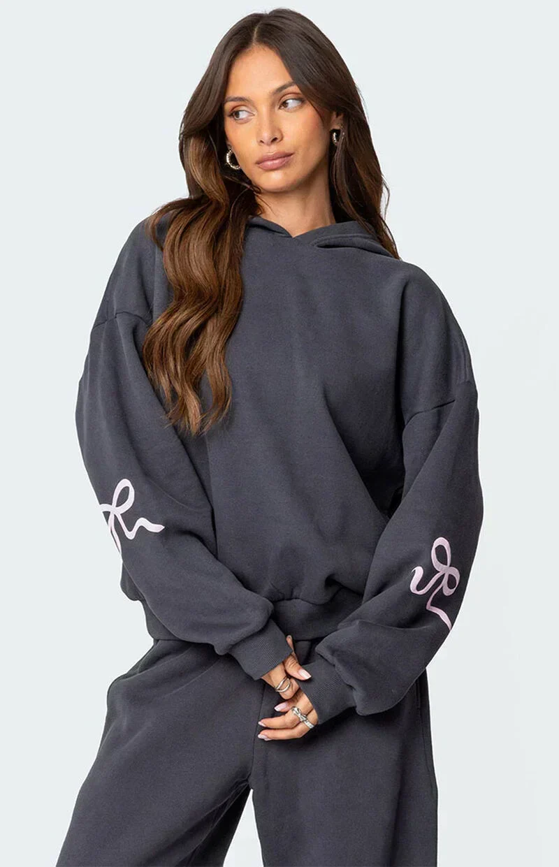 Delilah I Loungewear Niezbędny zestaw oversize'owej bluzy z kapturem i spodni - Image 5
