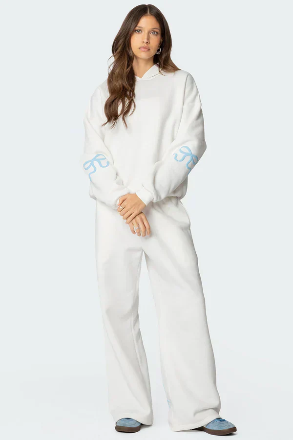 Delilah I Loungewear Niezbędny zestaw oversize'owej bluzy z kapturem i spodni - Image 8