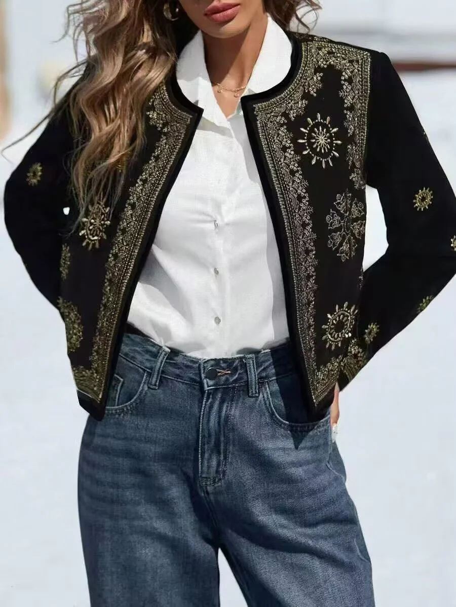 Demetria - Elegancka damska kurtka z haftowanym aksamitnym wykończeniem - Image 6