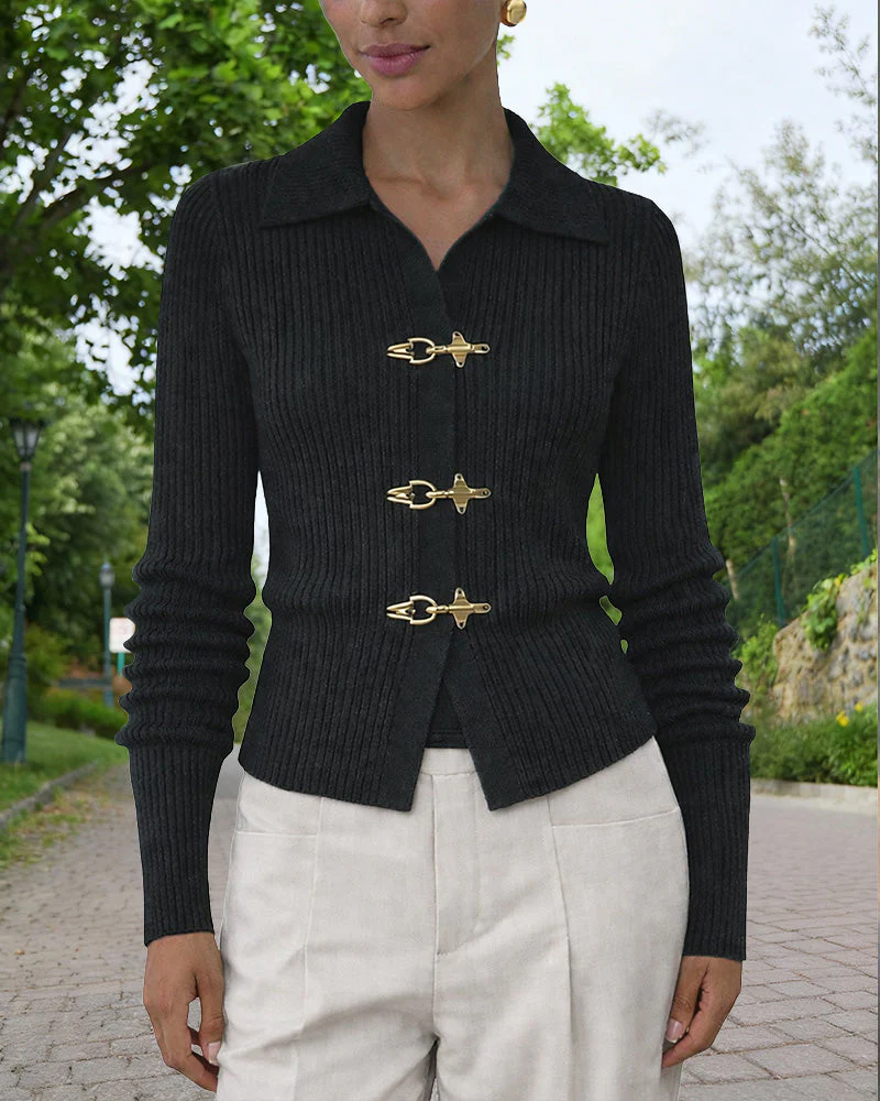 Ebony | Damski minimalistyczny sweter rozpinany z metalową klamrą, dopasowany i nowoczesny fason - Image 2