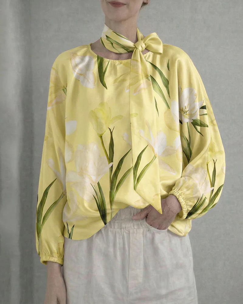 Ember | Elegancka bluzka damska w wiosenny print - Image 3