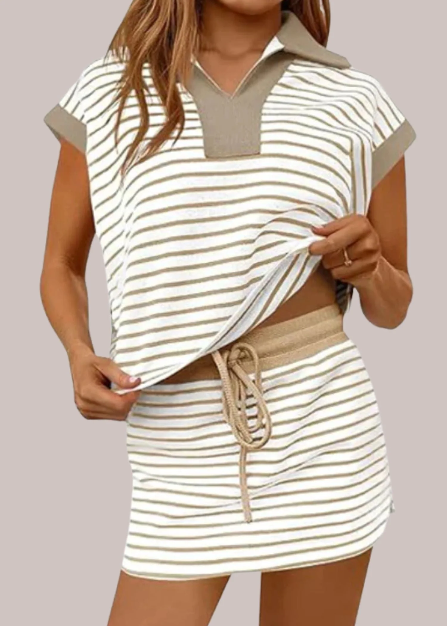 Haisley | komplet damski skort z topem polo w paski - Image 8