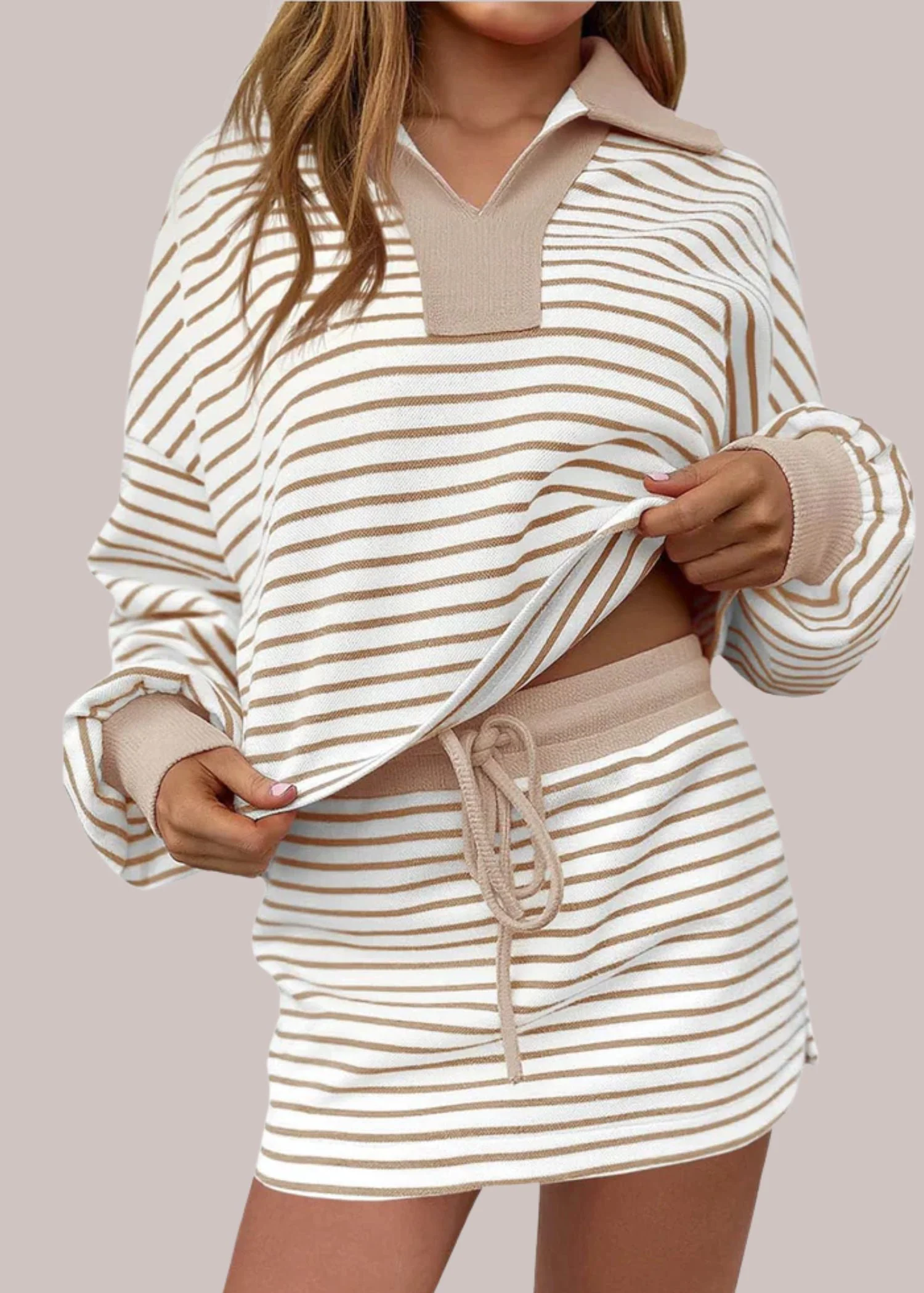 Haisley | komplet damski skort z topem polo w paski - Image 9