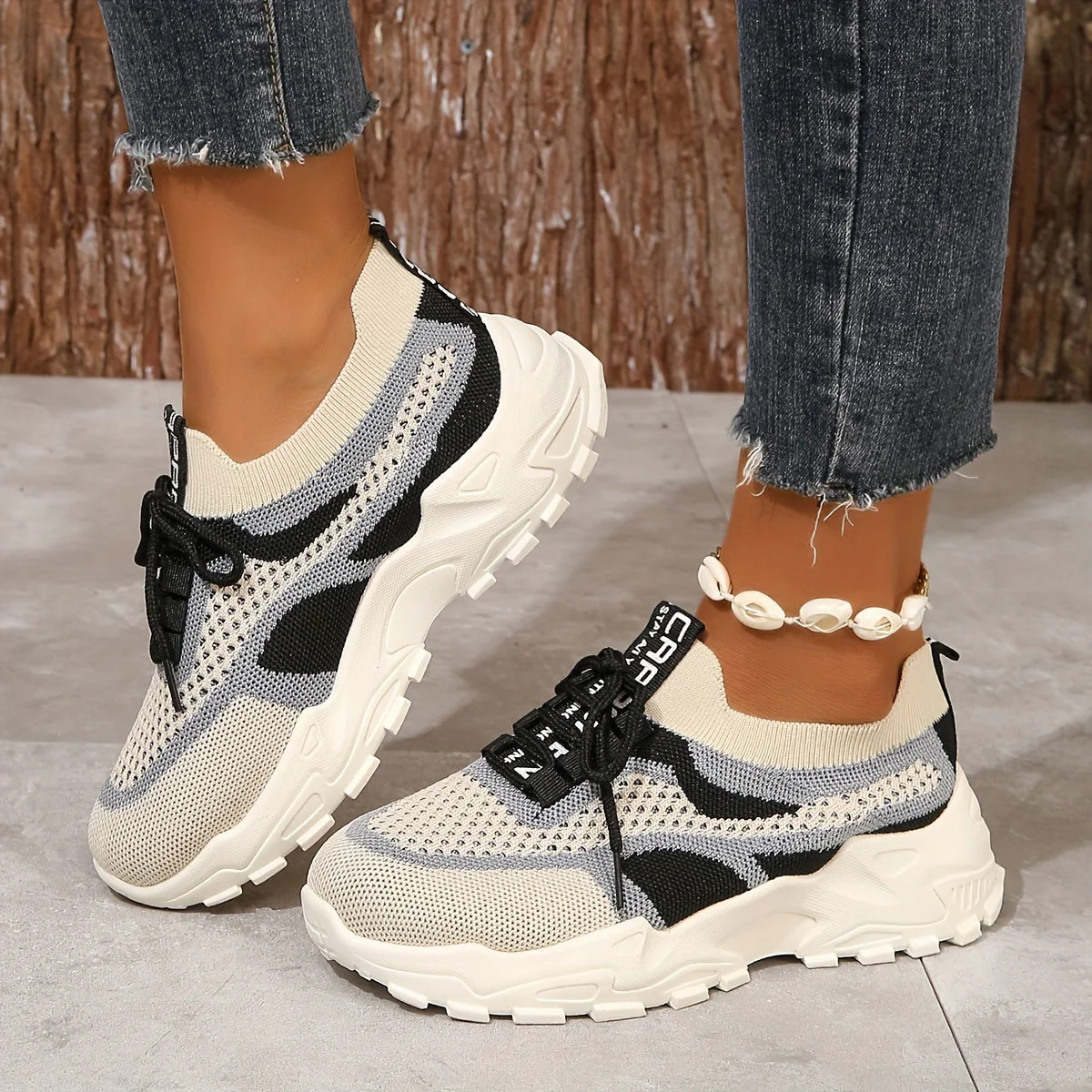 Hodierna – nowoczesne damskie oddychające sneakersy z siateczki – czarne - Image 15