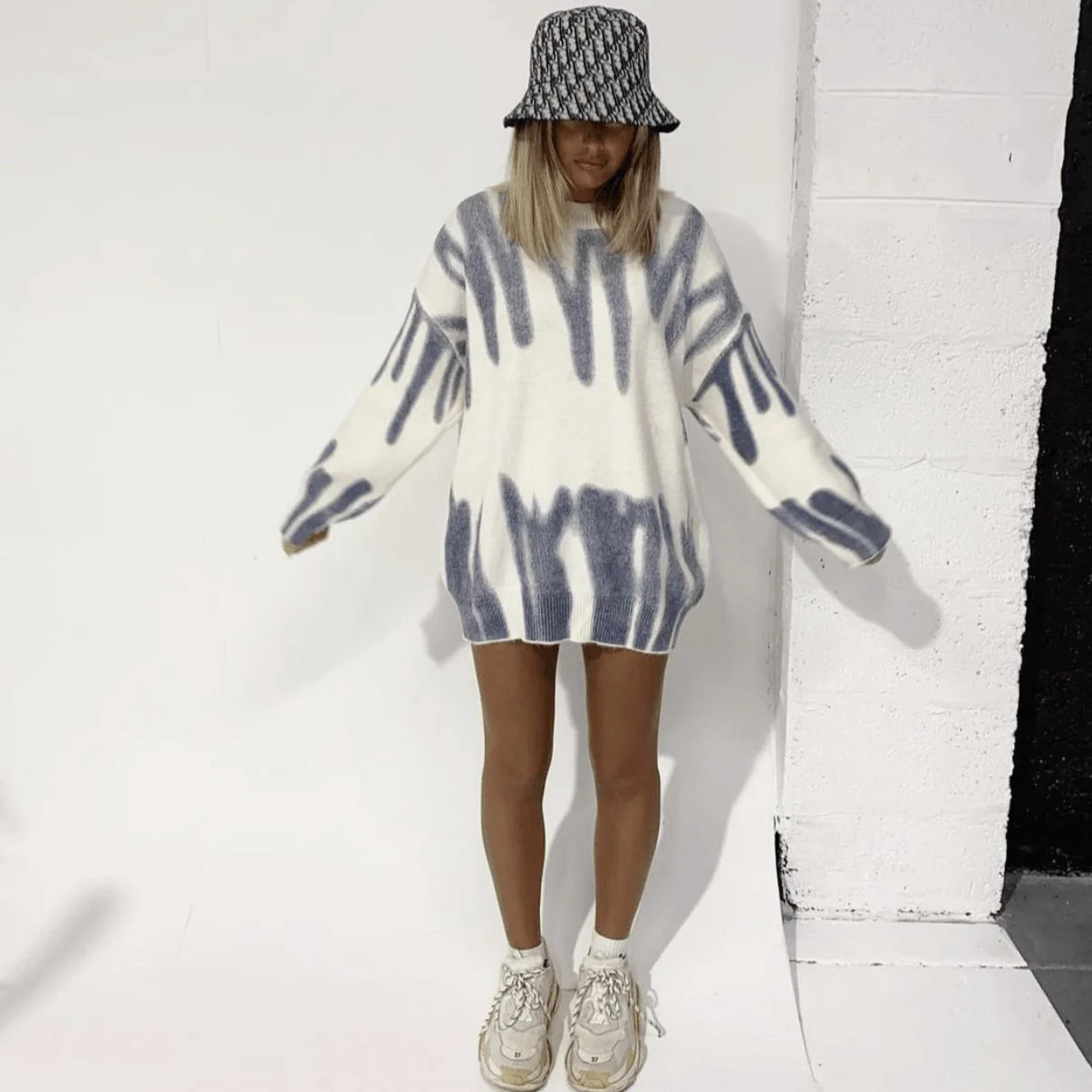 Jacqueline | Sweter damski oversize z niebieskim wzorem, luźny krój dzianinowy - Image 6