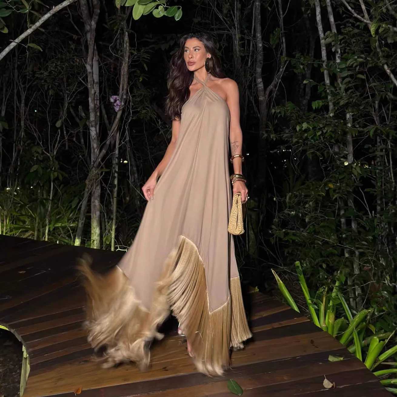 Jamie | sukienka maxi damska z eleganckim frędzlowym dołem - Image 5