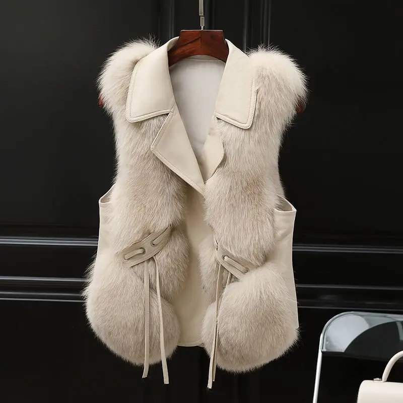 Juliet | Damski żakiet z kontrastową lamówką i skórzanym kołnierzem, elegancki i stylowy fason - Image 4