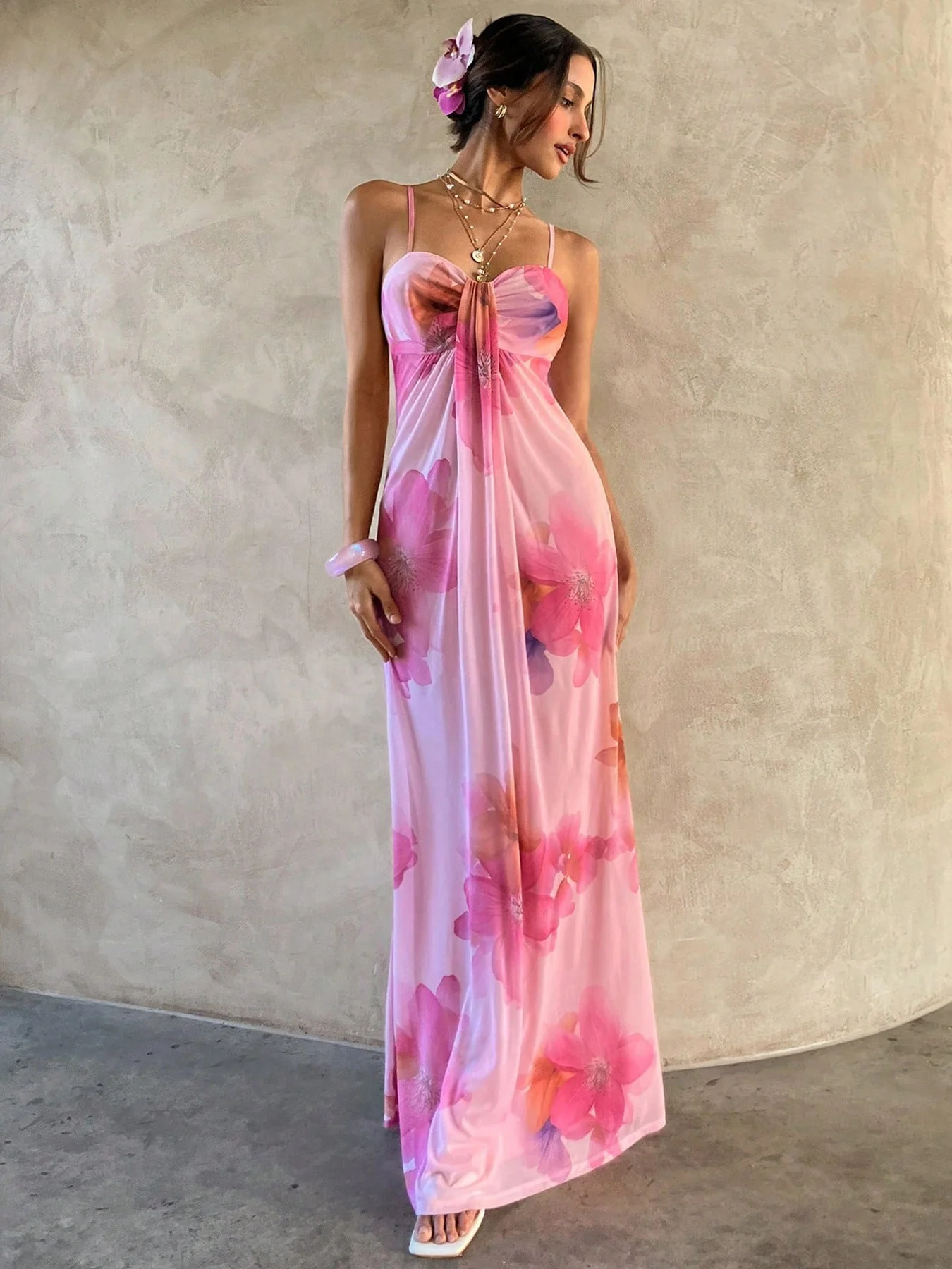 Karli | sukienka maxi damska w kwiatowy wzór, zwiewna i elegancka - Image 6