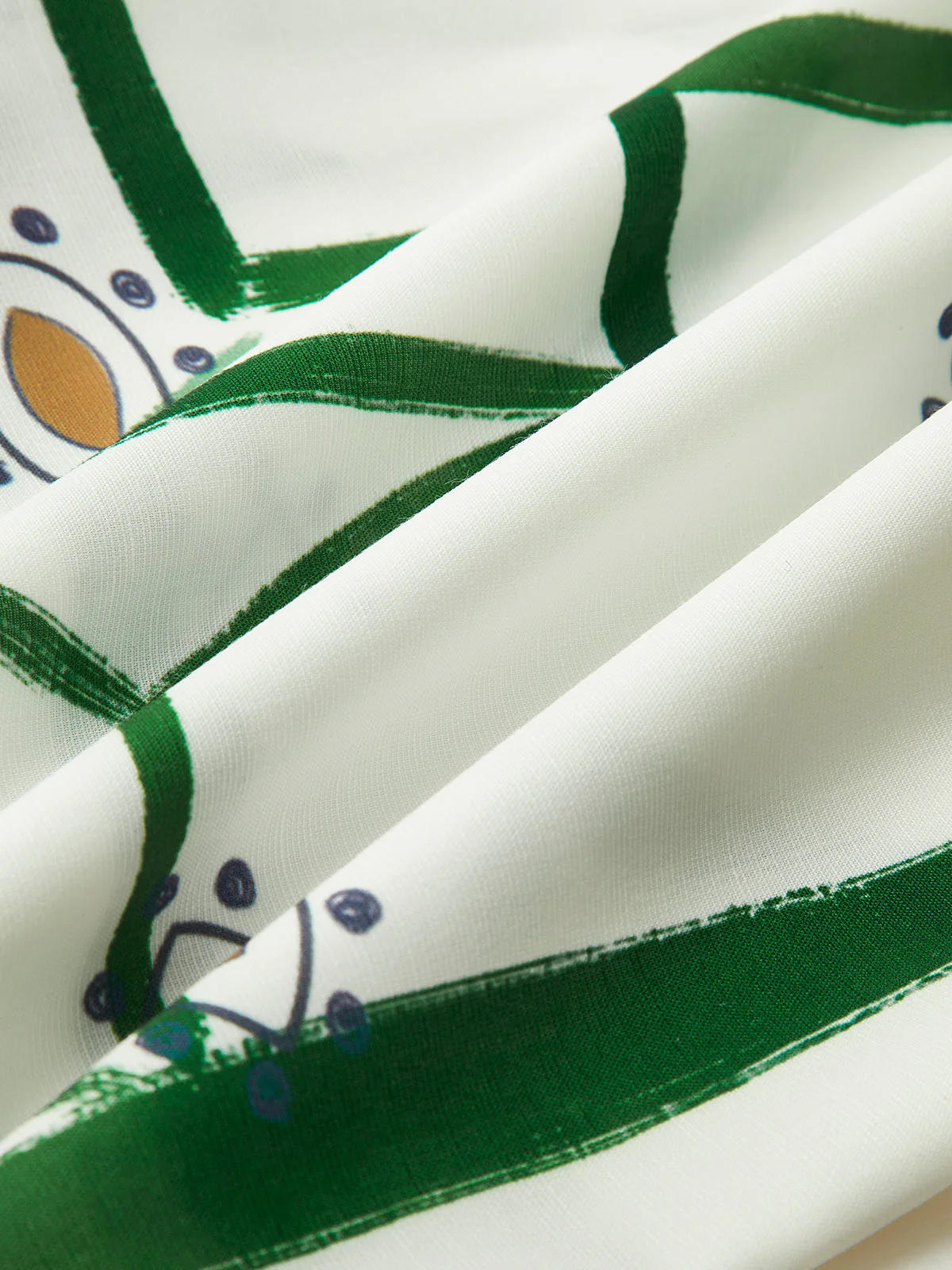 Karlie | Komplet damski z szortami w print, regulacja na troczek, casualowy fason - Image 11