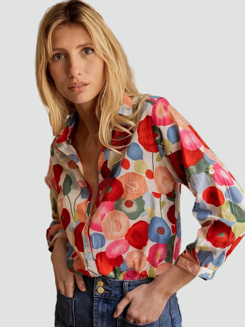 Katey | Elegancka bluzka damska w kwiatowy print zapinana na guziki - Image 4