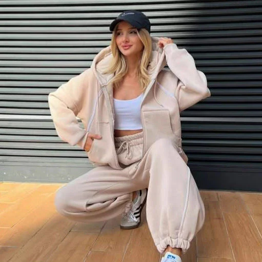 Kayla – damski dwuczęściowy zestaw sportowy składający się z joggerów i bluzy z kapturem - Image 4