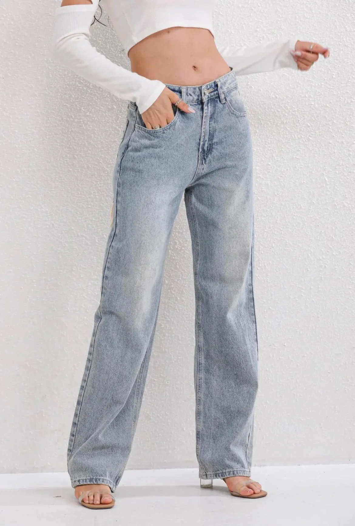 Lauren | jeansy damskie vintage z przetarciami i patchworkowym detalem - Image 7