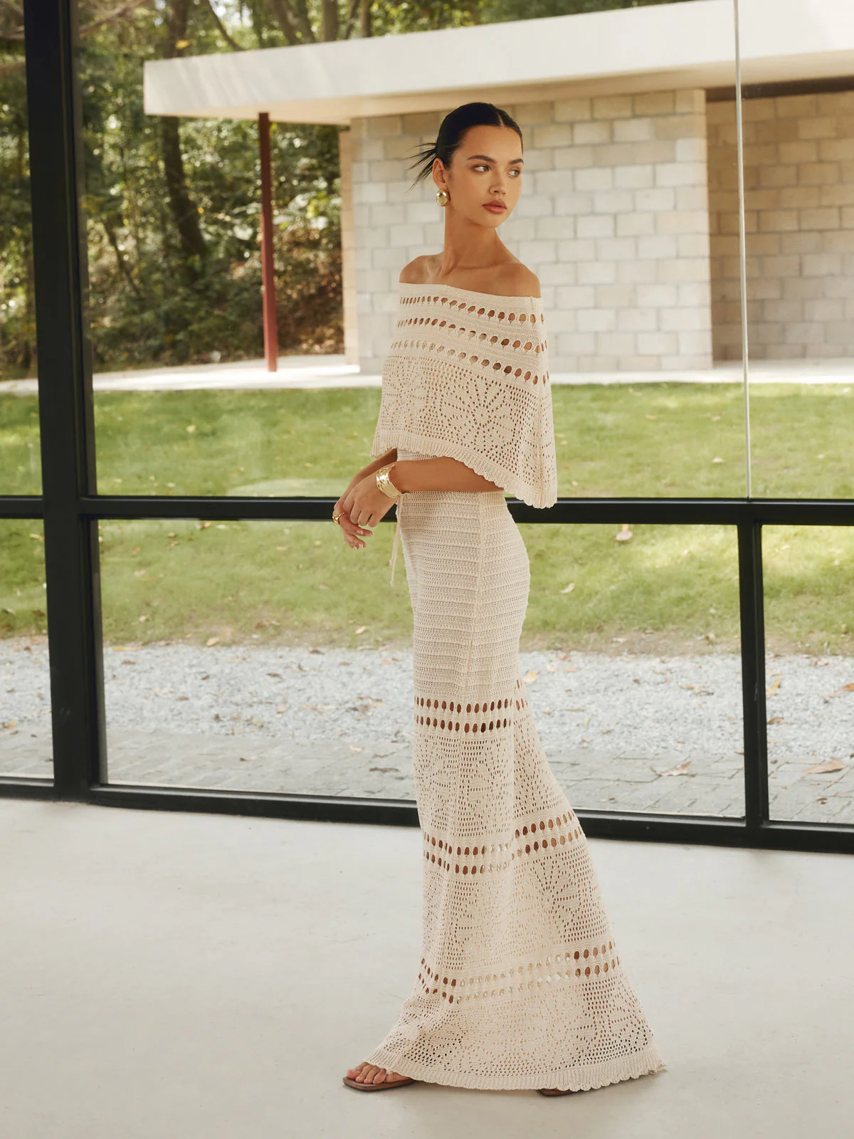 Lindsay | Sukienka damska maxi z odkrytymi ramionami - Image 3