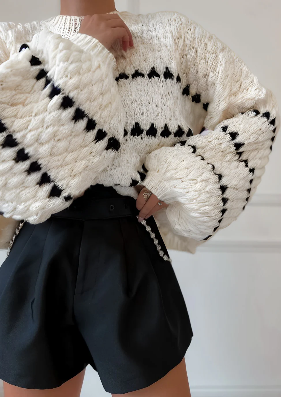 Luci | Nowoczesny damski sweter oversize, dzianinowy z wzorem, wygodny i stylowy fason - Image 8