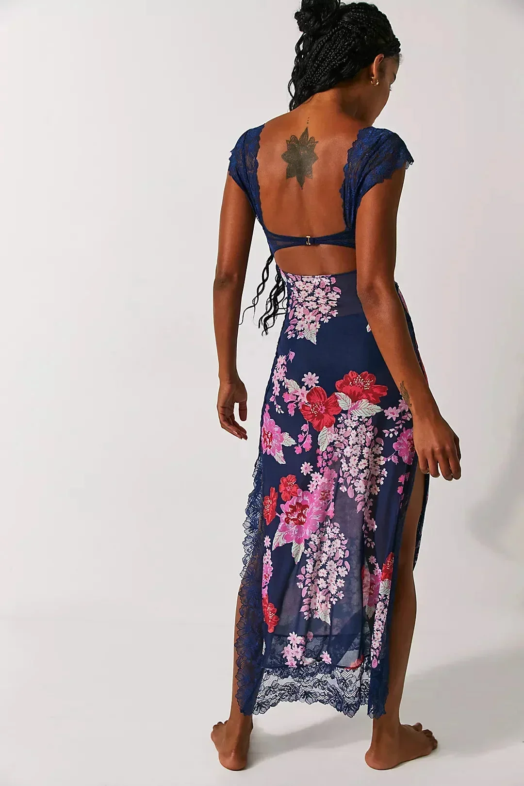 Lucinda | Sukienka damska maxi w kwiaty z przezroczystą koronką - Image 30
