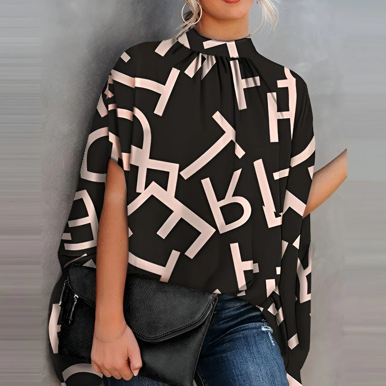 Madge | elegancka bluzka damska z artystycznym wzorem, casualowa i stylowa - Image 3