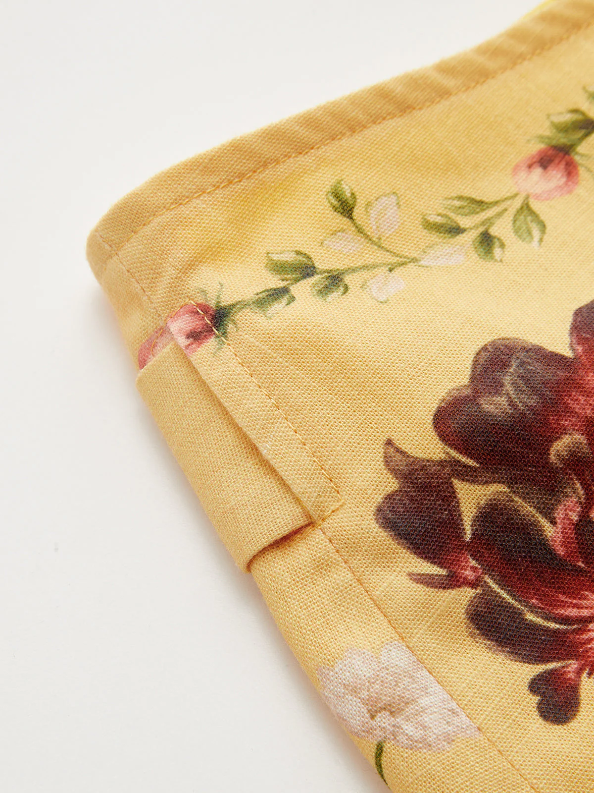 Magnolia | spódnica mini damska kopertowa w kwiatowy wzór z wiązaniem - Image 3