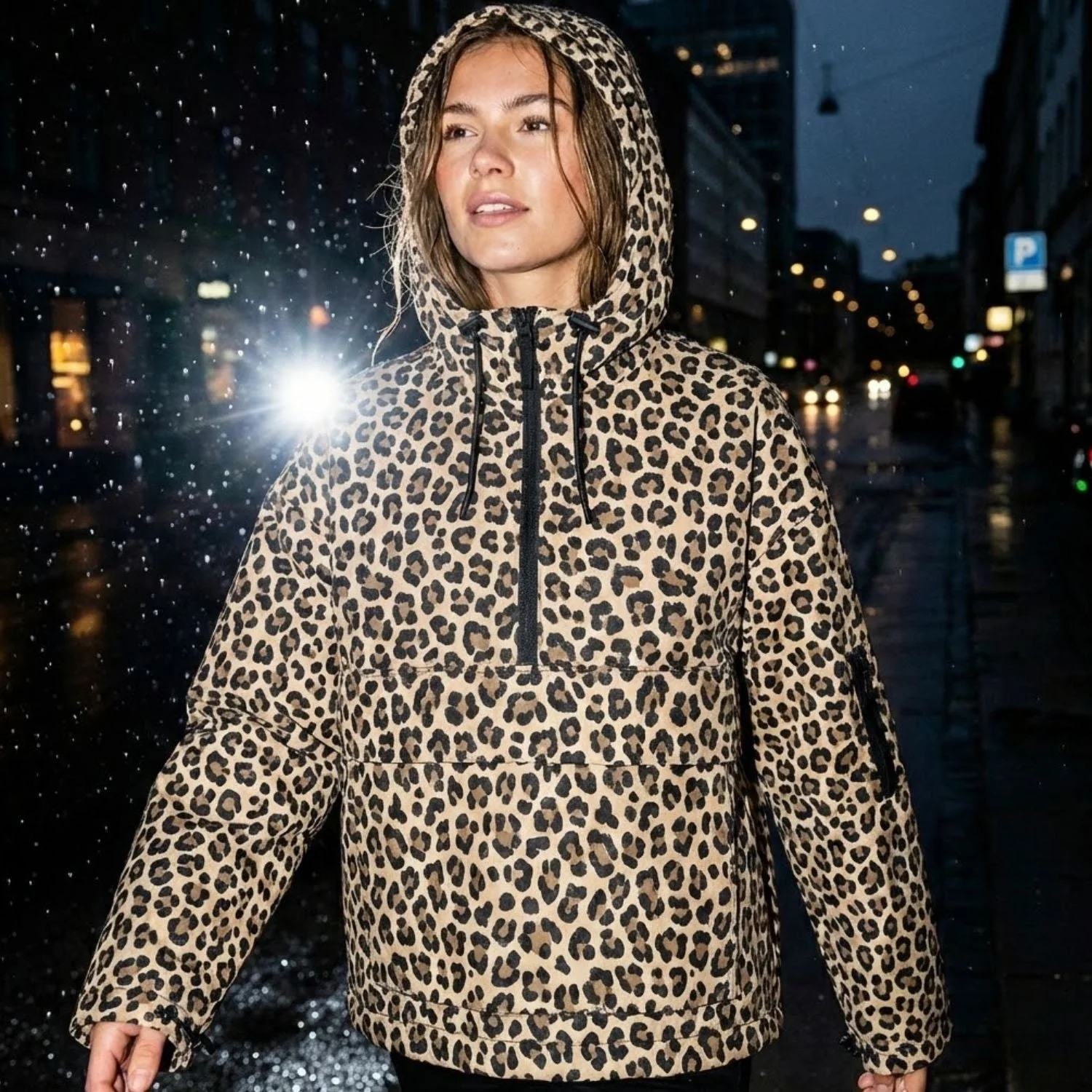 Medea | Damski oversize anorak z półzamkiem i przednią kieszenią typu kangurka - Image 3