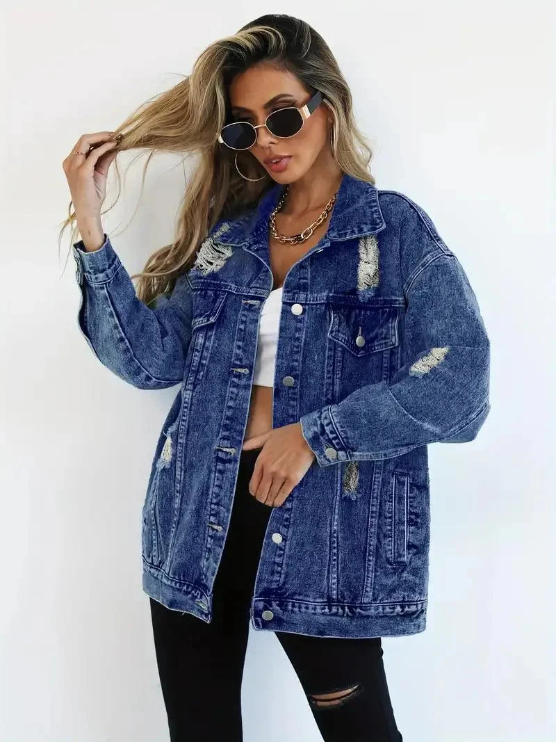 Megan | Damska oversize kurtka jeansowa z przetarciami, modny i casualowy fason - Image 9