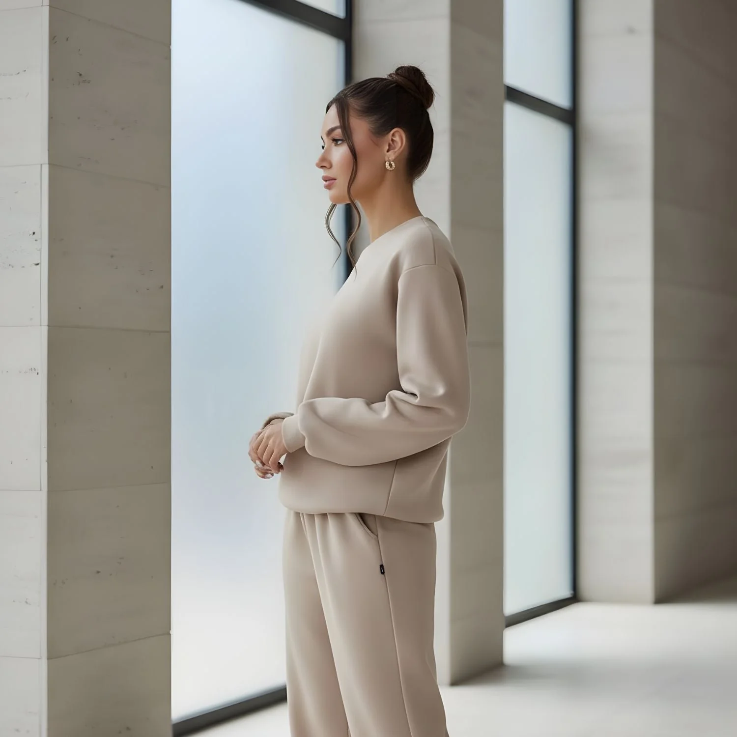 Michele | Damski komplet loungewear off-shoulder z szerokimi nogawkami - Image 2