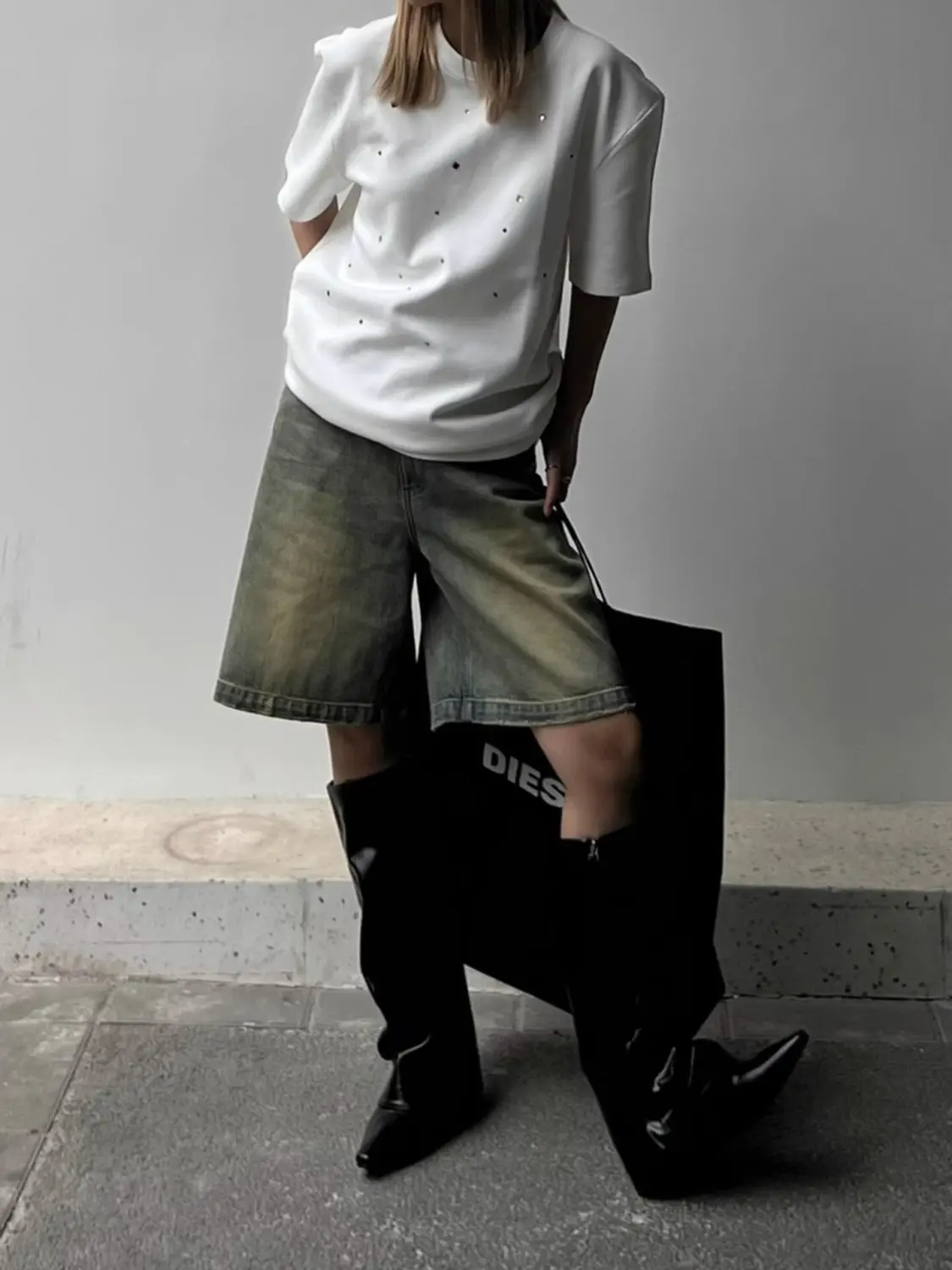 Nathalie | bermudy damskie jeansowe vintage washed, stylowe i casualowe - Image 2