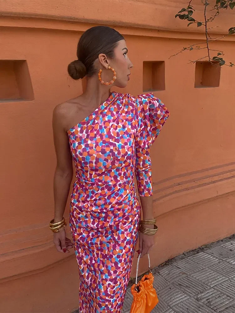 Nicki | Sukienka midi na jedno ramiączko z plisowanym dołem - Image 3