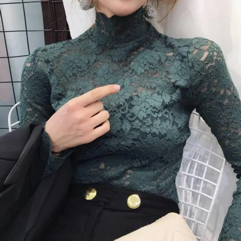 Penny I Elegancka bluzka damska z kwiatową koronką - Image 3