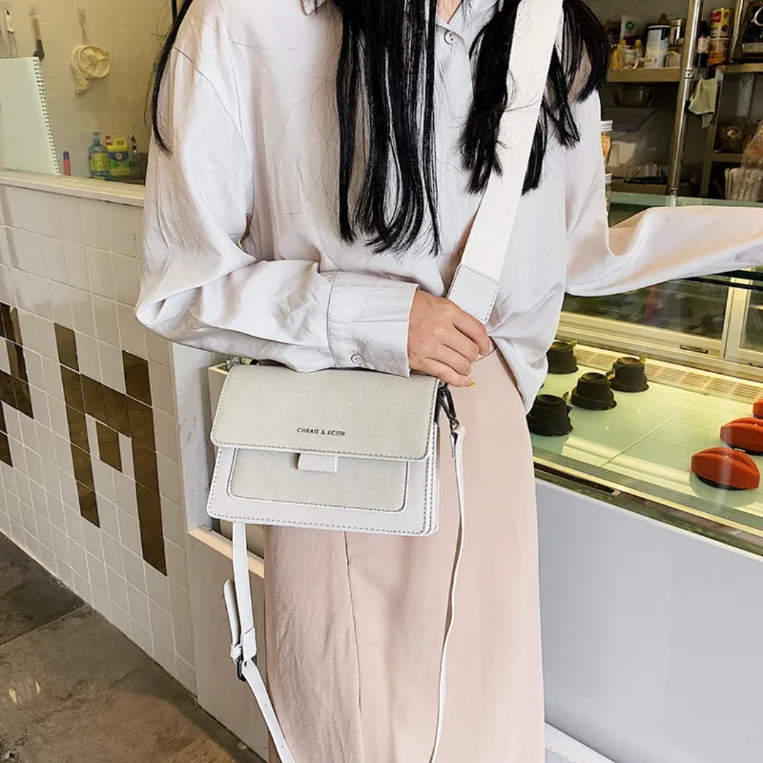 Petunia | Torebka damska crossbody Kristel w kompaktowym - Image 10