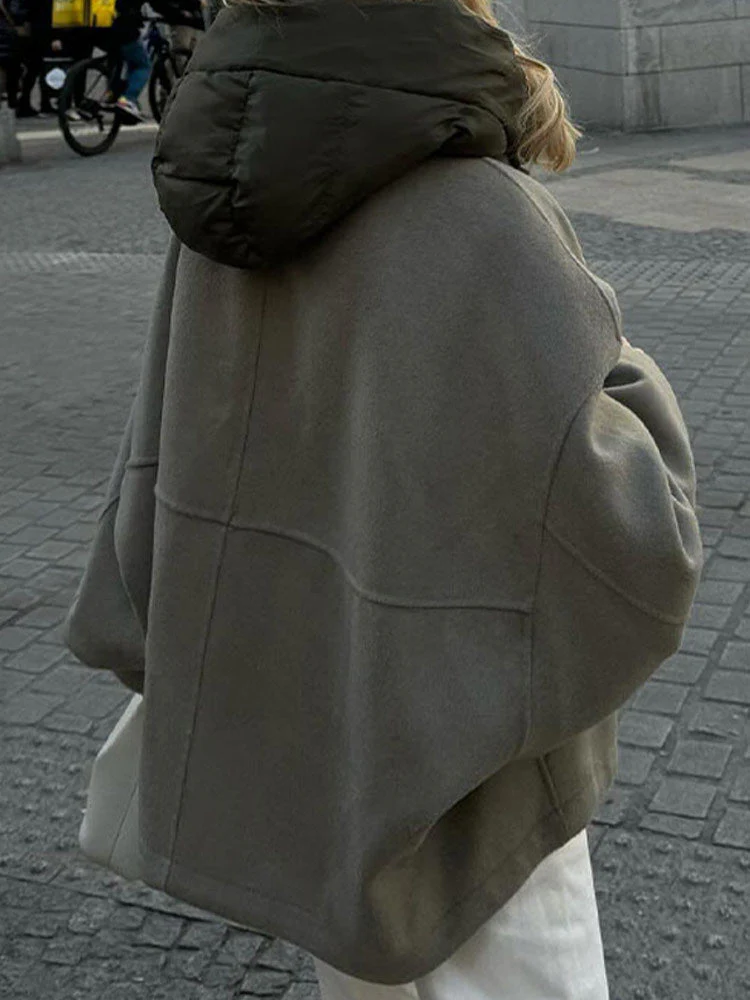 Rosalie – damski, elegancki płaszcz w stylu streetwearowym z kapturem - Image 13
