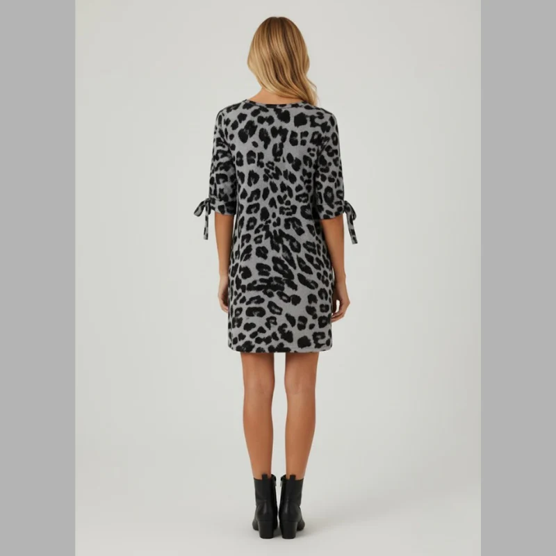 Salma | modna sukienka mini damska w panterkę z rękawem 3/4, szykowny styl - Image 3