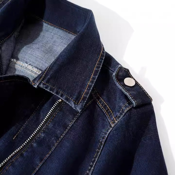 Sam | Damska kurtka jeansowa slim fit z detalami biker, stylowa modna - Image 4