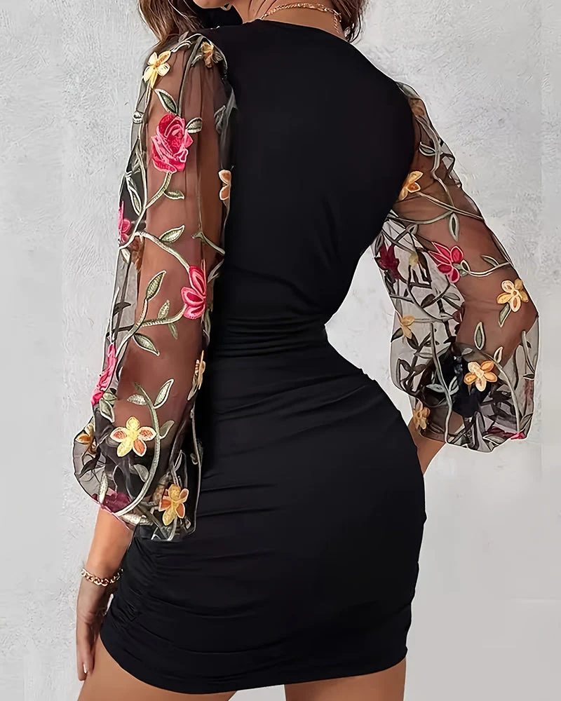Zoe | Zachwycająca damska sukienka mini bodycon z haftem - Image 4